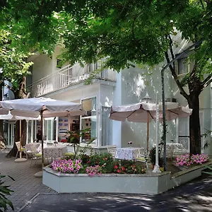 ** Hotel Capri Italia